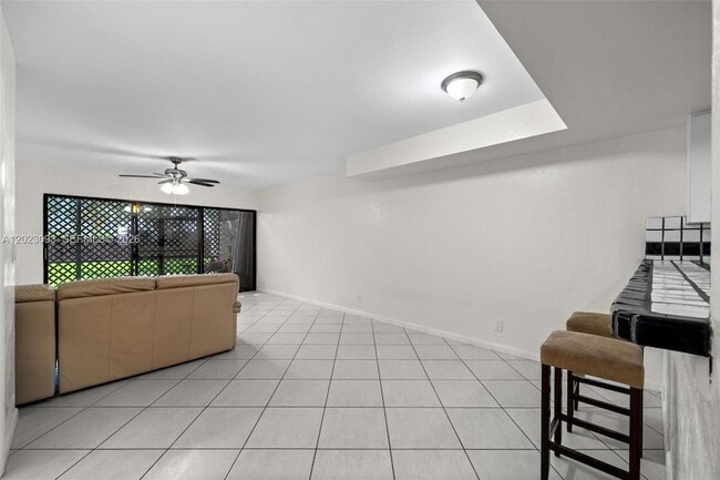 Building Photo - 4241 SW 71st Ter