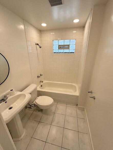 Building Photo - 507 N 20th St