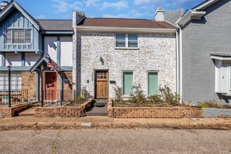 Building Photo - 1223 Saxony Ln
