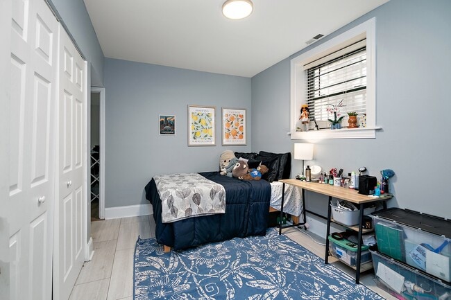 Building Photo - 1144 W Pratt Blvd