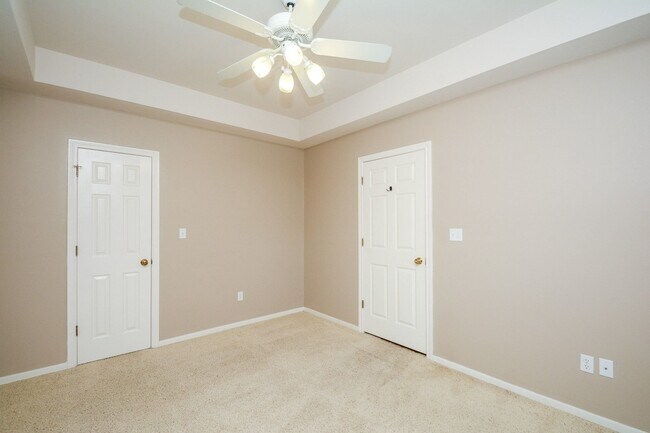 Building Photo - 2022 Fairview St