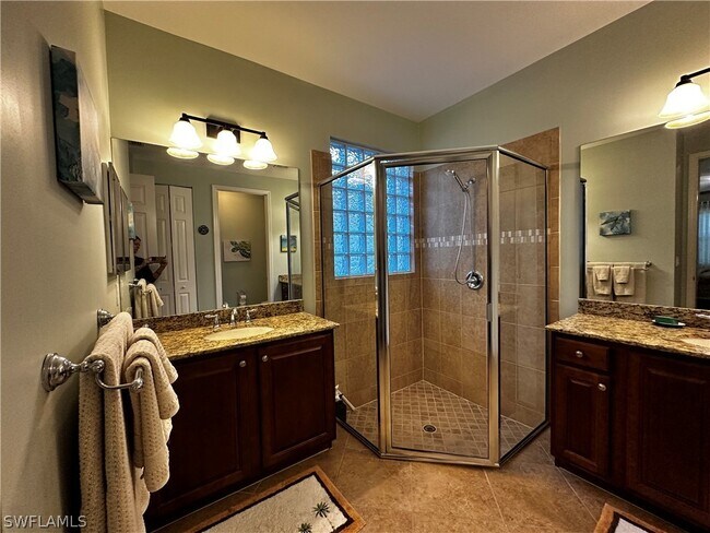 Building Photo - 10547 Carolina Willow Dr