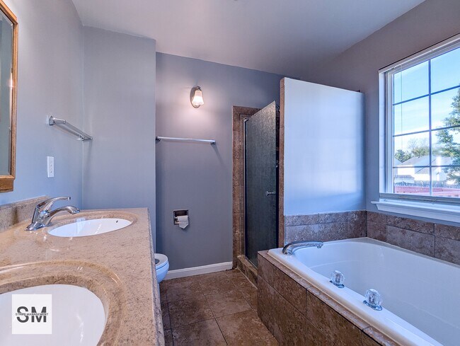 Building Photo - 12706 Conwood Ct