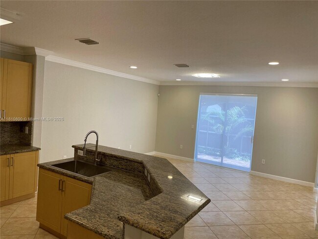 Building Photo - 15431 SW 39th Terrace
