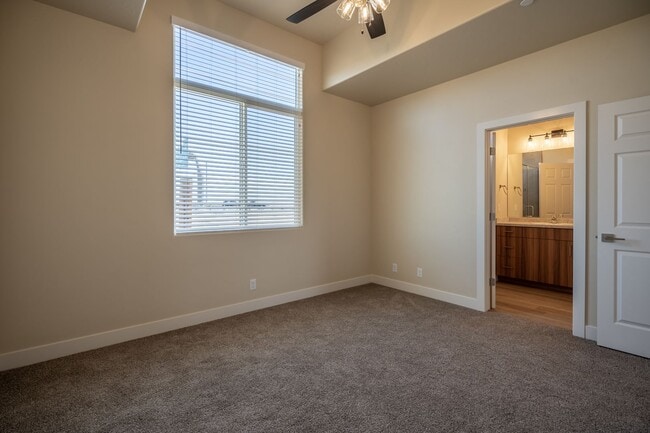 Building Photo - Brand New Townhome Near Utah Tech