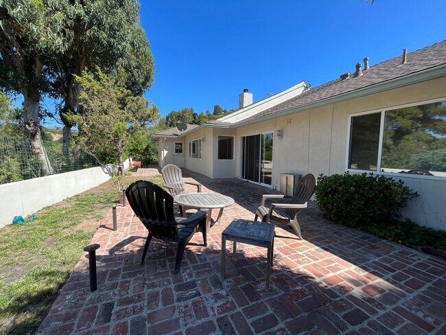 Building Photo - A hidden gem with tree-top view. Tranquil and private. Light and airy