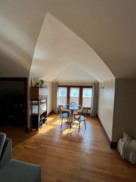 Building Photo - 1517 S 57th St