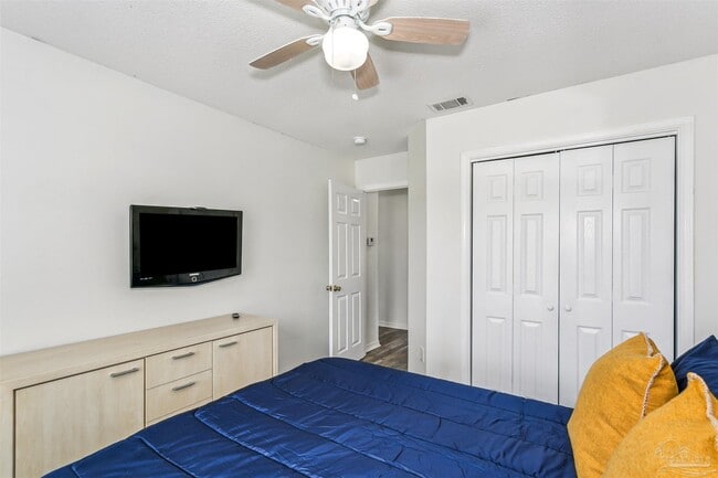 Building Photo - 8407 Jarmen Ln
