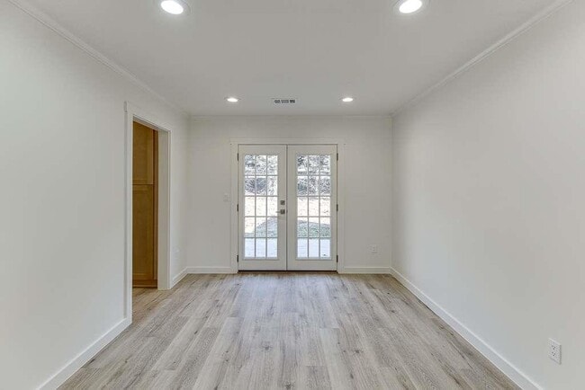 Building Photo - 1225 Shelton Way