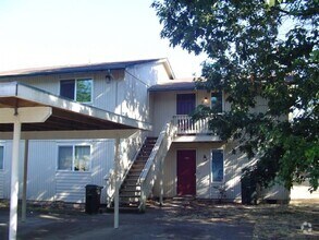 Building Photo - East Springfield Four-plex