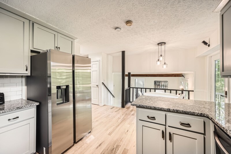 Building Photo - 466 Raven Springs Trail
