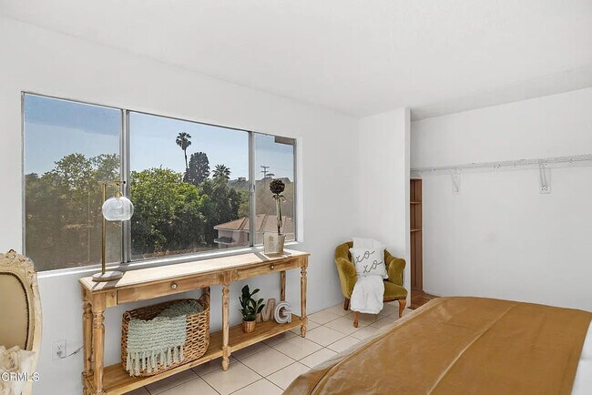 Building Photo - Bright 1-Bed with In-Unit Laundry, Central AC, and Carport in Prime Alhambra Location