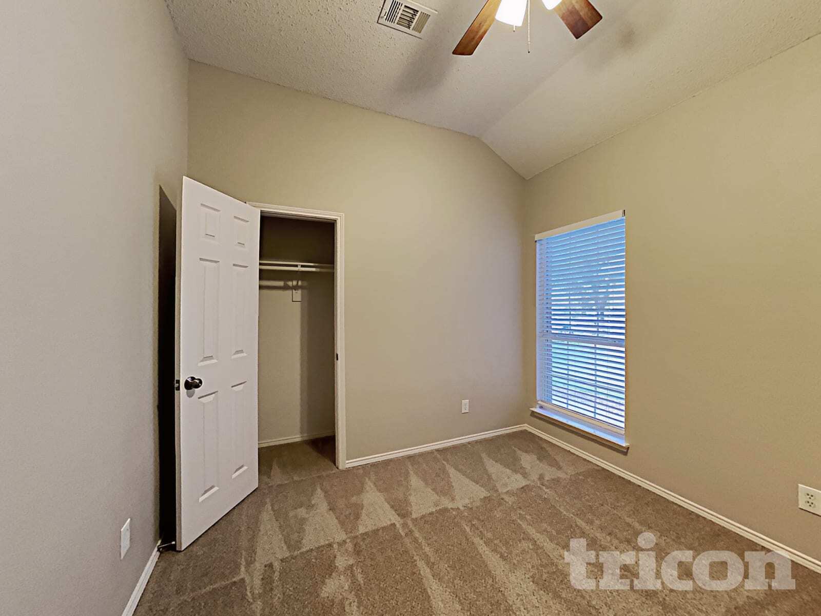 Building Photo - 1703 Ash Ln