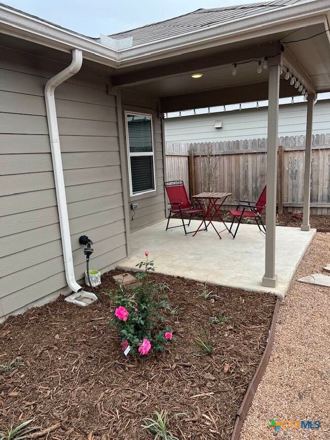 Building Photo - 448 Mallow Dr