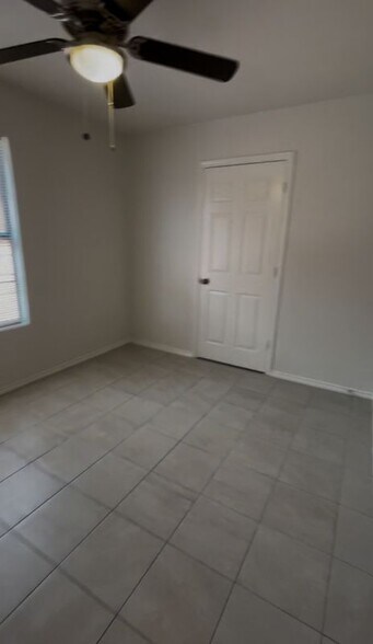 Building Photo - 1408 Pine St