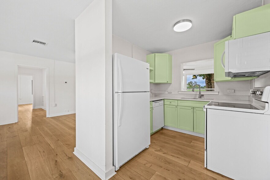 Building Photo - 1442 Olmeda Way