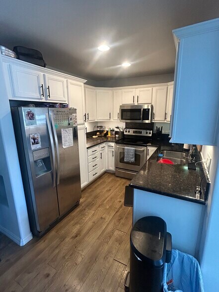 Building Photo - 5055 Collwood Blvd