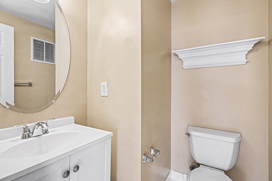 Building Photo - 4679 Red Admiral Way