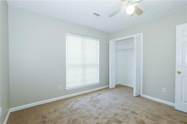 Building Photo - 3912 Old Ivy Ct