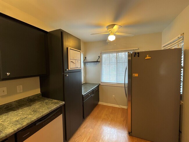 Building Photo - Spacious and modernized 4 bedroom home ful...