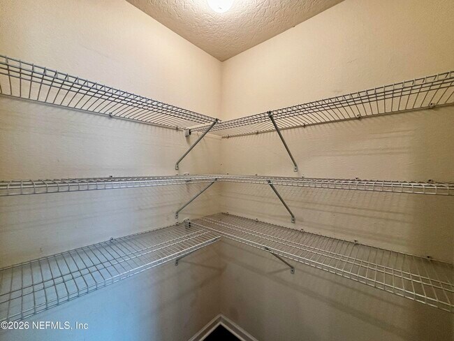 Building Photo - 9086 Tahoe Ln