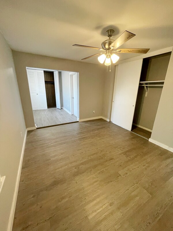 Building Photo - 454 Anton Dr