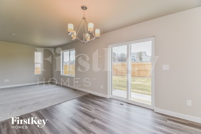 Building Photo - 10117 Luneth Dr