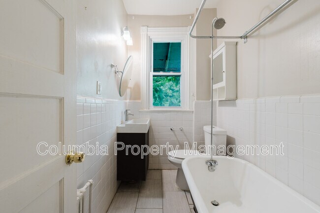 Building Photo - 3523 Warder St NW