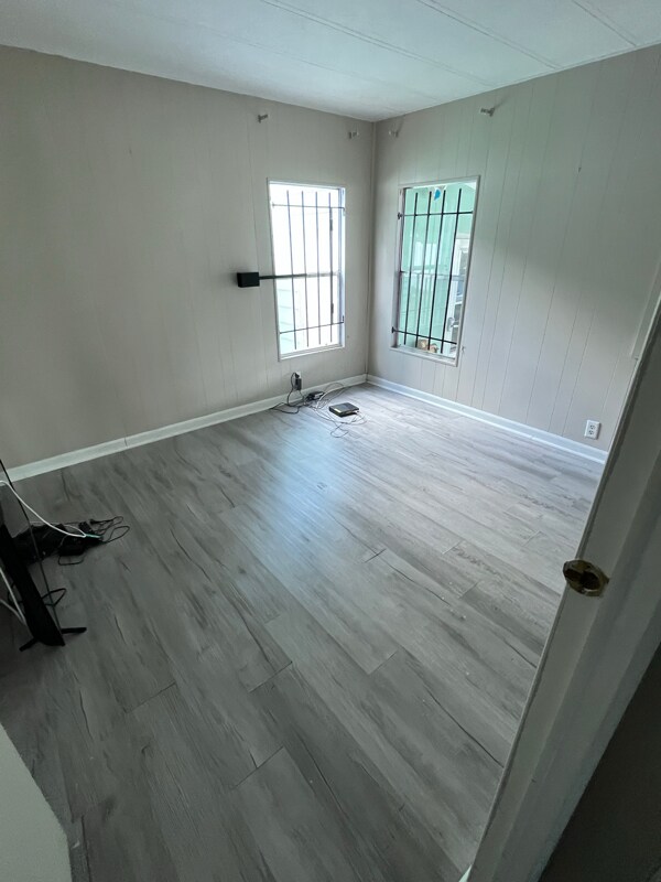 Building Photo - 4534 Charter St