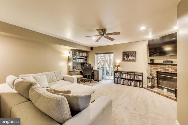 Building Photo - 13630 Cedar Creek Ln