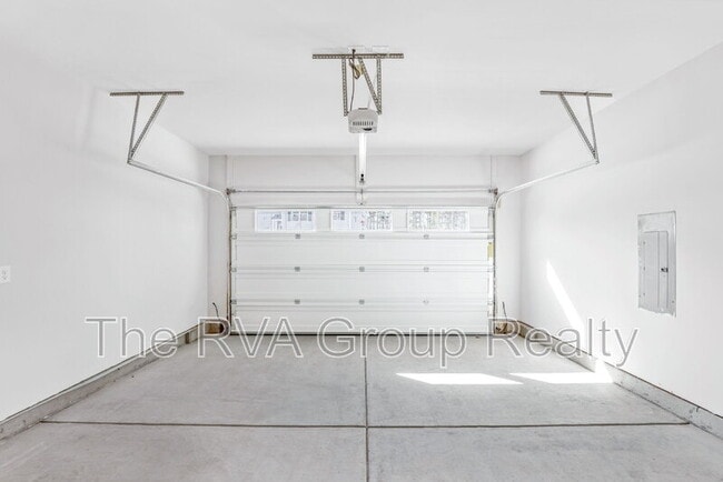 Building Photo - 12537 Petrel Crossing