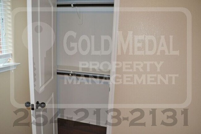 Building Photo - 1104 Grace Point Dr