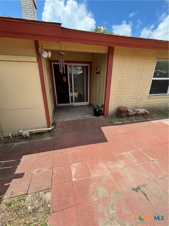 Building Photo - 2119 Westwind Cir