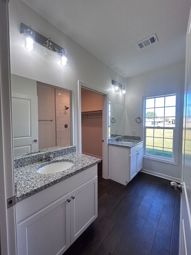 Building Photo - 4804 Antosh Cir