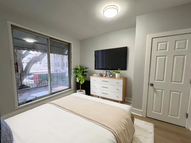 Building Photo - Renovated 3BR/1.5Bth House! Section 8 ONLY!!