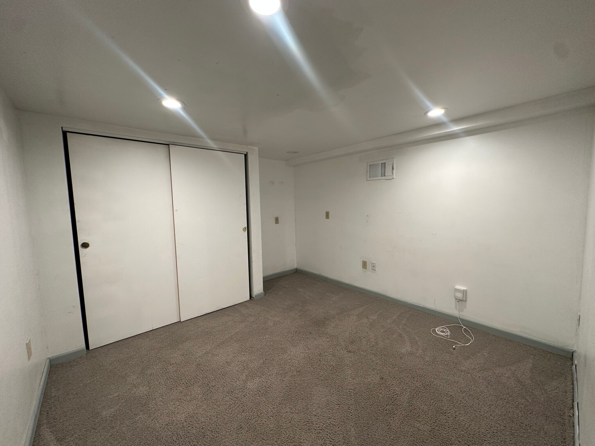 Building Photo - 5336 Bonner Dr