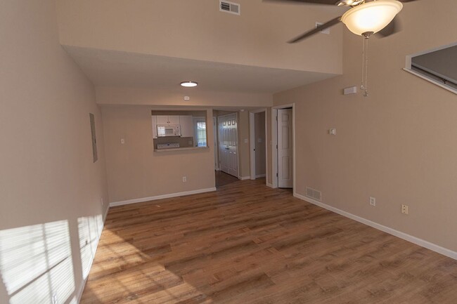 Building Photo - 1405-1407 Bodie Dr.