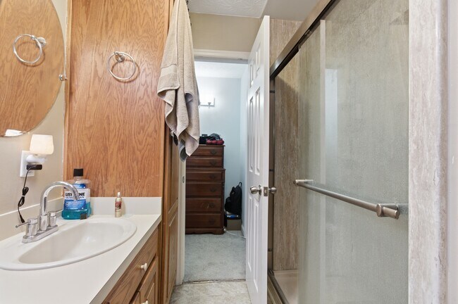 Building Photo - 601 Winged Foot Ct