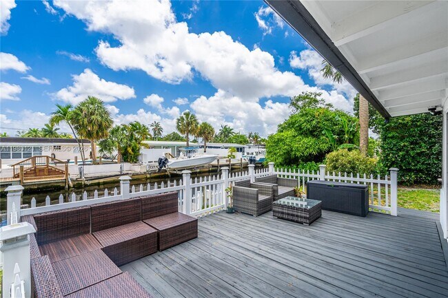 Building Photo - 2430 Key Largo Ln