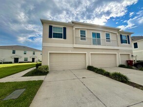 Building Photo - Plant City Townhome!!