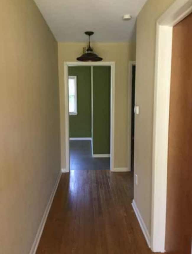 Building Photo - 3 bedroom, 1.5 bath Home: A MUST SEE! ONE ...