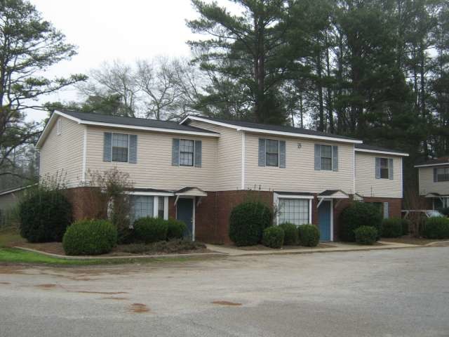 Primary Photo - 107 Knollwood Dr