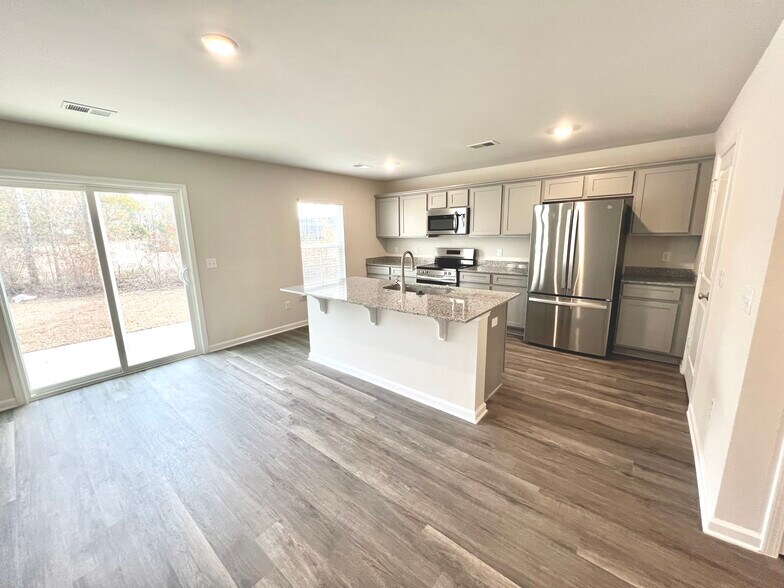 Building Photo - 60 Ruffian Ct