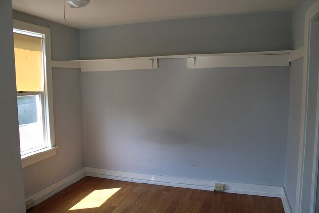 Building Photo - 109 Lumber St
