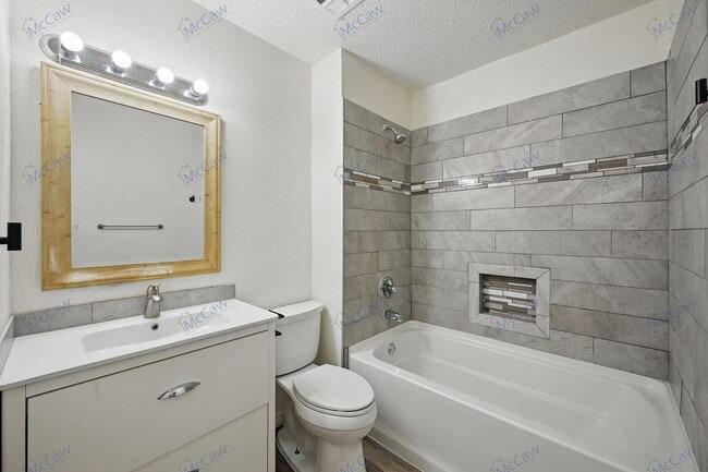Building Photo - 4302 Segura Ct N
