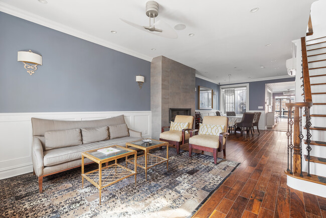 Building Photo - 22 Ludlam Pl