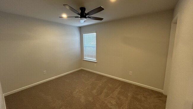 Building Photo - 210 Timber Fls Dr