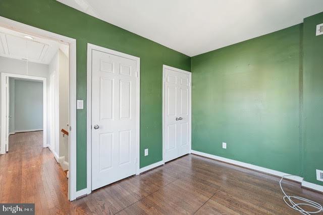 Building Photo - 657 S Columbus St