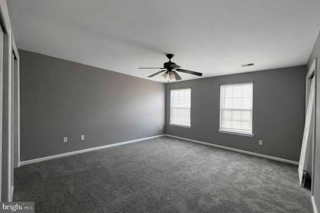 Building Photo - 107 Jamestown Blvd