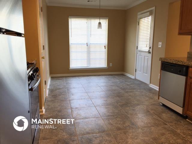 Building Photo - 5485 Hilltop Pass